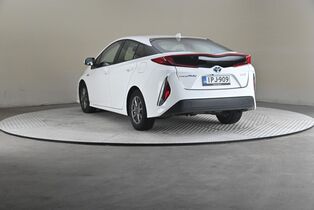 Toyota Prius Plug-in vaihtoauto