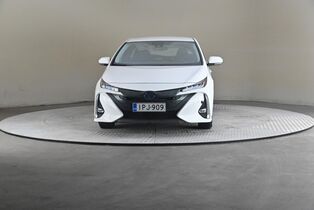 Toyota Prius Plug-in vaihtoauto