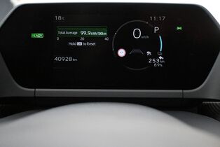 Toyota bZ4X vaihtoauto