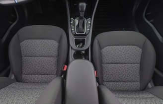 Hyundai IONIQ plug-in vaihtoauto