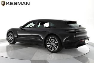 Porsche Taycan vaihtoauto