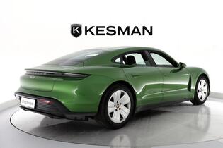 Porsche Taycan vaihtoauto