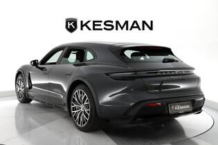 Porsche Taycan vaihtoauto