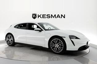 Porsche Taycan vaihtoauto