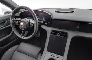 Porsche Taycan vaihtoauto