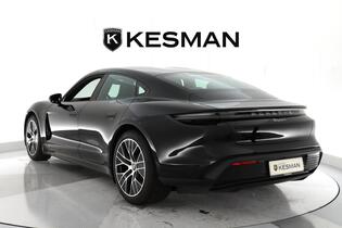 Porsche Taycan vaihtoauto