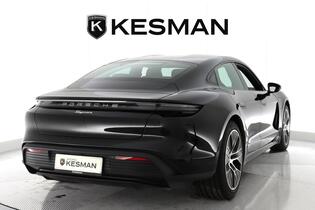 Porsche Taycan vaihtoauto