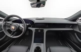 Porsche Taycan vaihtoauto