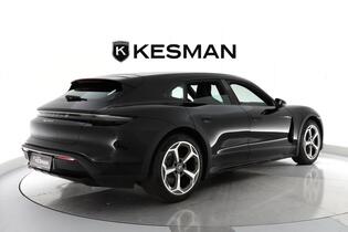 Porsche Taycan vaihtoauto