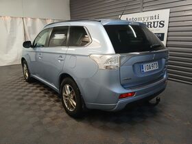Mitsubishi Outlander PHEV vaihtoauto