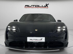 Porsche Taycan vaihtoauto