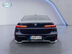 BMW i7 vaihtoauto