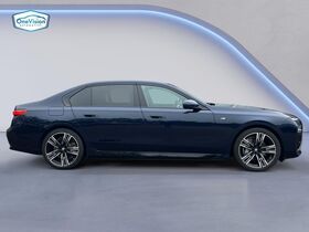 BMW i7 vaihtoauto