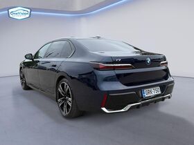 BMW i7 vaihtoauto