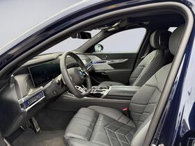 BMW i7 vaihtoauto