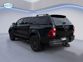 Toyota Hilux vaihtoauto