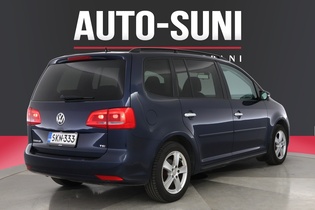 Volkswagen Touran vaihtoauto