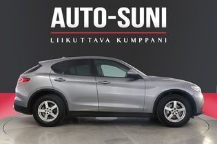 Alfa Romeo Stelvio vaihtoauto