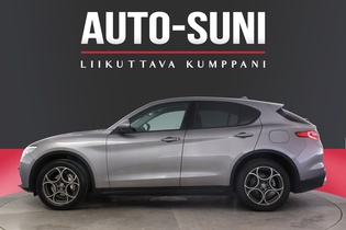 Alfa Romeo Stelvio vaihtoauto