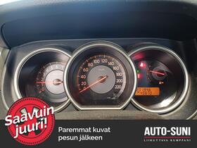 Nissan Tiida vaihtoauto