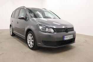 Volkswagen Touran vaihtoauto