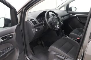 Volkswagen Touran vaihtoauto