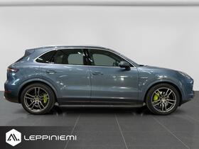Porsche Cayenne vaihtoauto