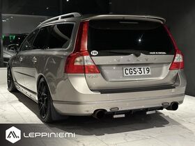Volvo V70 vaihtoauto