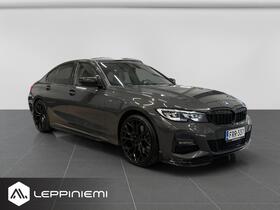 BMW 330 vaihtoauto