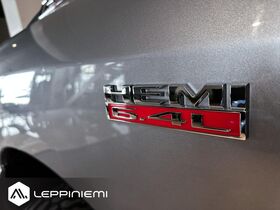 Dodge Ram 2500 vaihtoauto