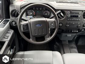 Ford F350 vaihtoauto