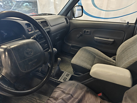 Toyota Hilux vaihtoauto