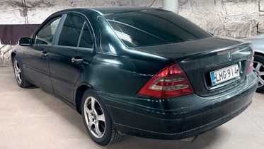 Mercedes-Benz C vaihtoauto