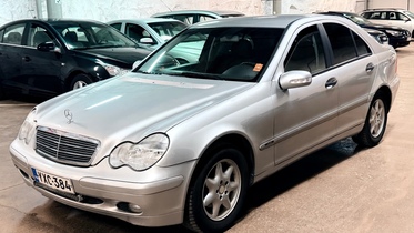Mercedes-Benz C vaihtoauto