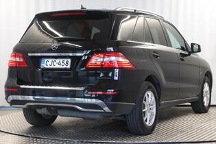 Mercedes-Benz ML vaihtoauto