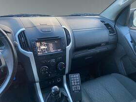 Isuzu D-Max vaihtoauto