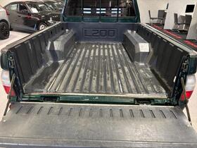 Mitsubishi L200 vaihtoauto