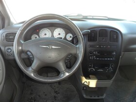 Chrysler Voyager vaihtoauto