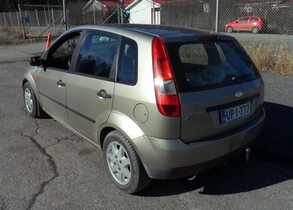 Ford Fiesta vaihtoauto