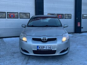 Toyota Auris vaihtoauto