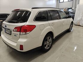 Subaru Outback vaihtoauto