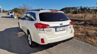 Subaru Outback vaihtoauto