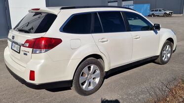 Subaru Outback vaihtoauto