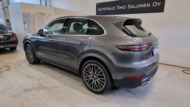 Porsche Cayenne vaihtoauto