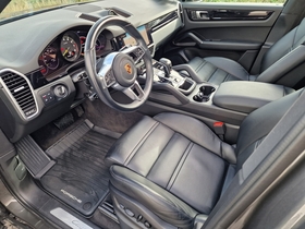 Porsche Cayenne vaihtoauto