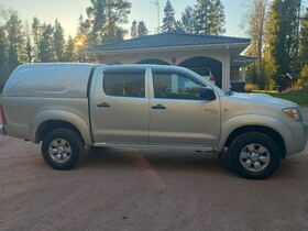 Toyota Hilux vaihtoauto