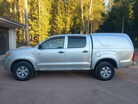 Toyota Hilux vaihtoauto