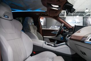 BMW XM vaihtoauto