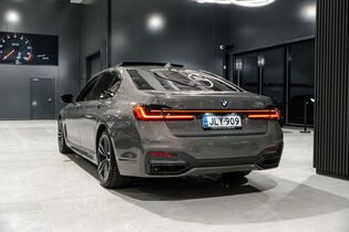 BMW 745 vaihtoauto
