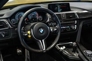 BMW M4 vaihtoauto